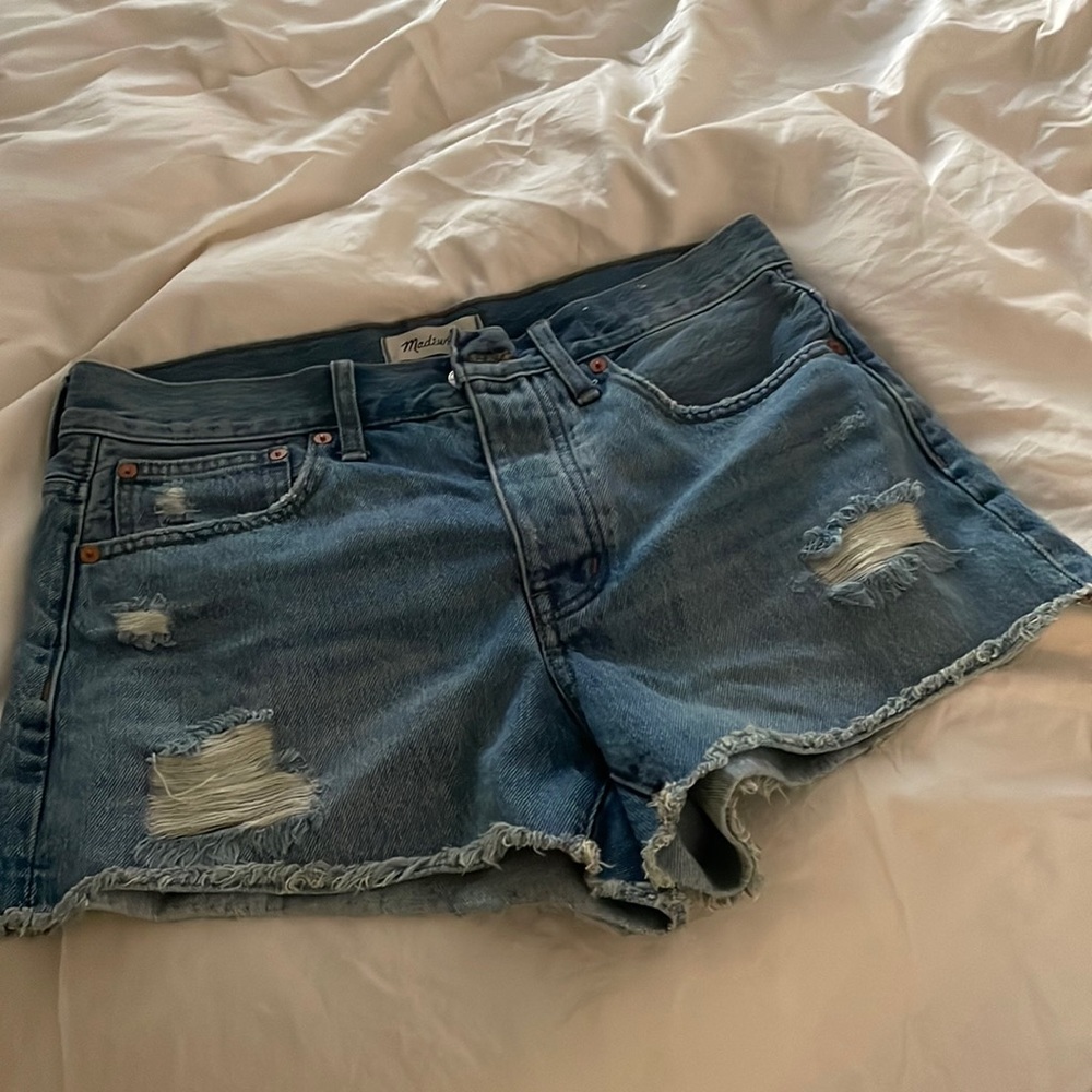 Madewell size 26 Jean shorts